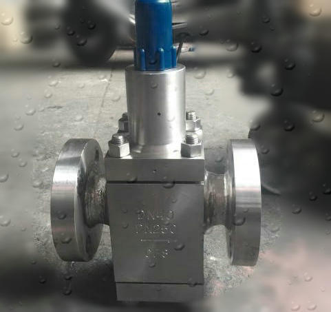 高壓減壓閥,高壓氣體減壓閥實(shí)物圖片 高壓減壓閥,高壓氣體減壓閥實(shí)物圖片