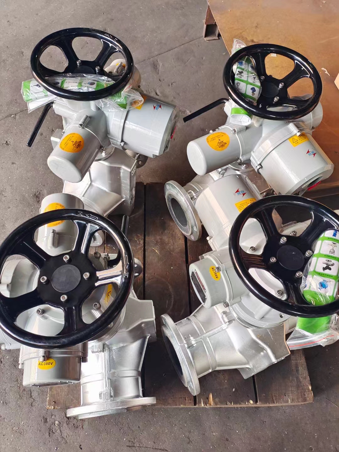 電動管夾閥高清實(shí)物圖片.jpg 電動管夾閥高清實(shí)物圖片.jpg