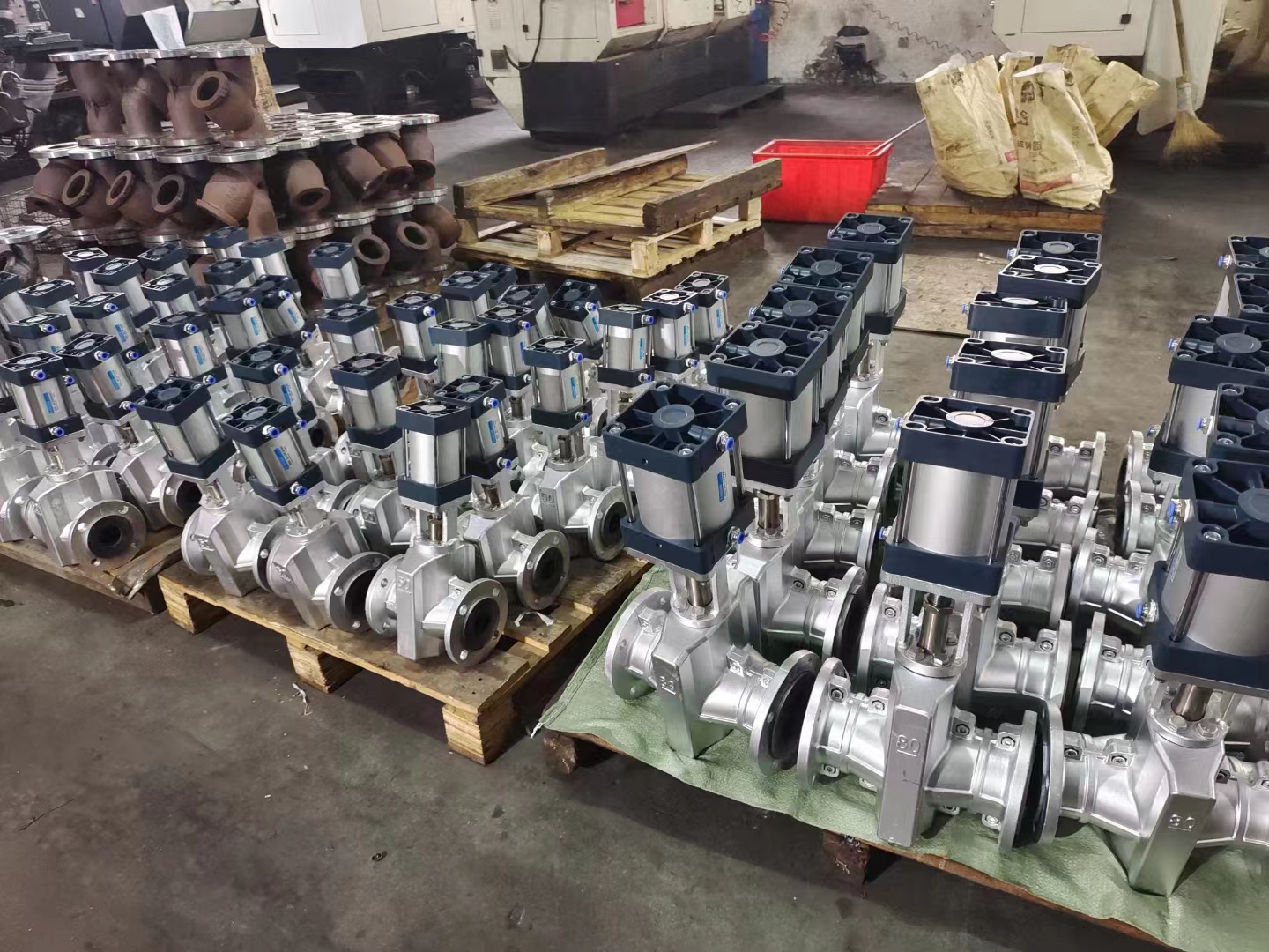 氣動(dòng)管夾閥高清實(shí)物圖片.jpg 氣動(dòng)管夾閥高清實(shí)物圖片.jpg