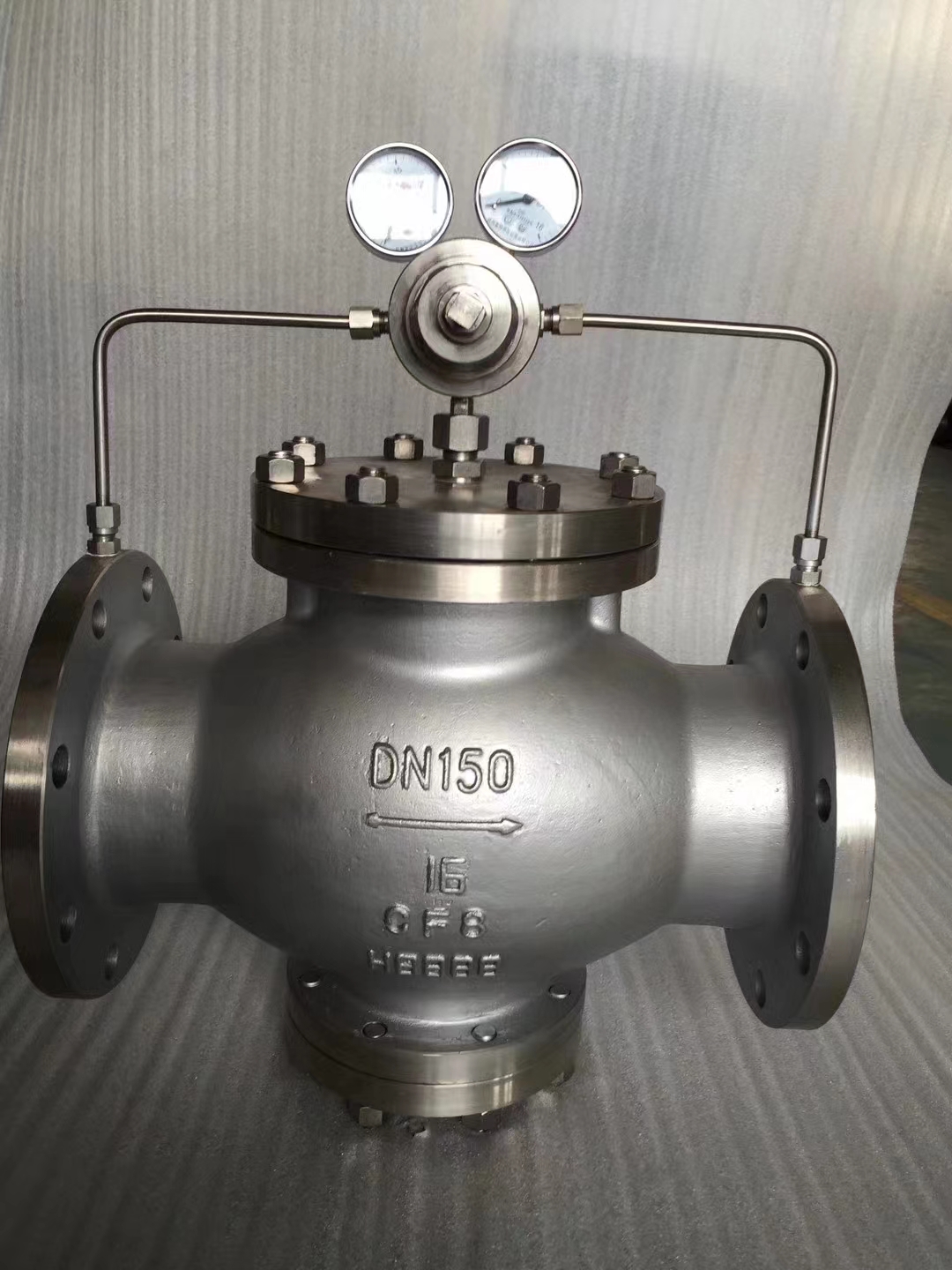 氧氣減壓閥高清實(shí)物圖片.jpg 氧氣減壓閥高清實(shí)物圖片.jpg